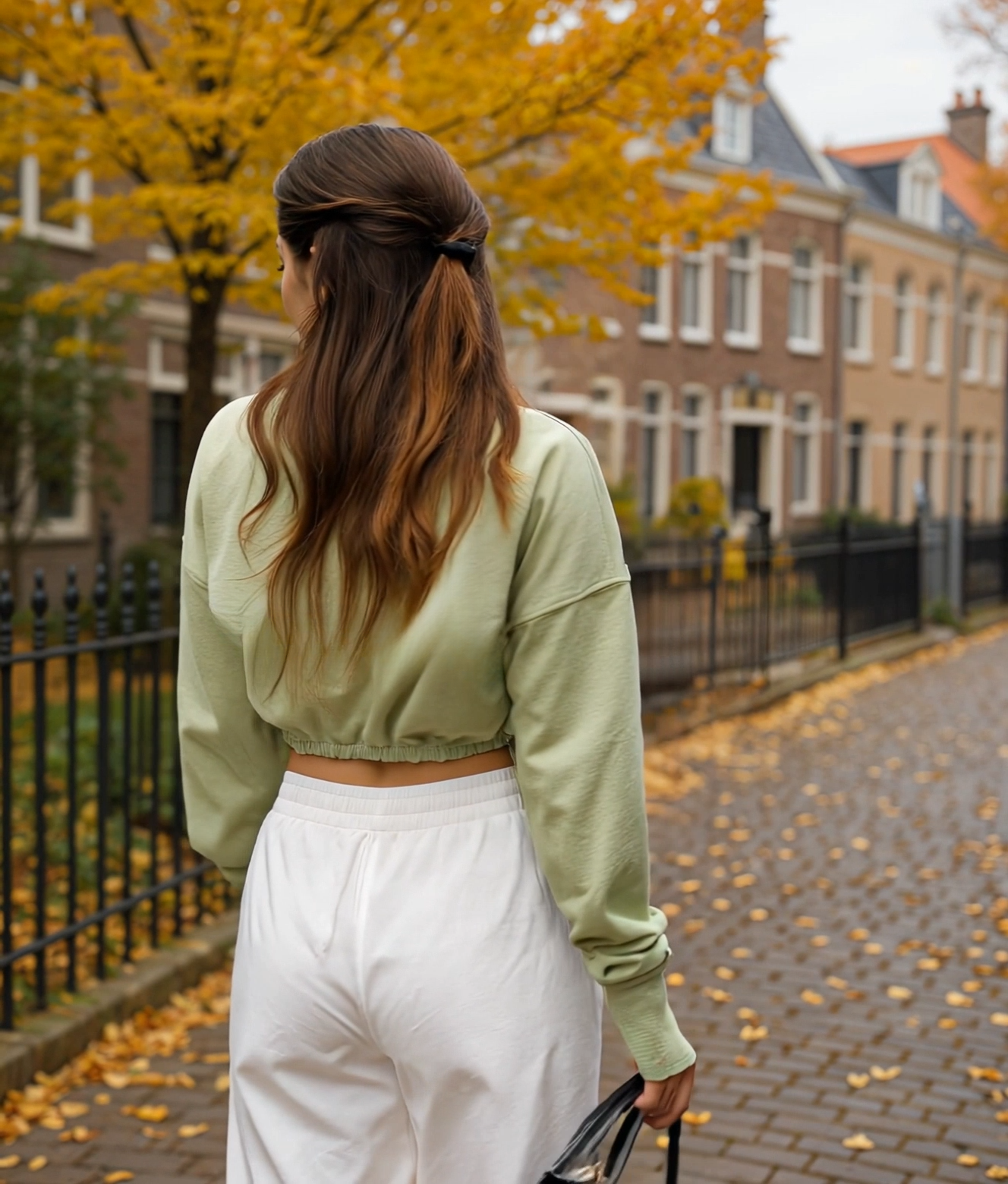 Margje | Sportieve Bijgesneden Sweatshirt Dames met Ballonmouwen
