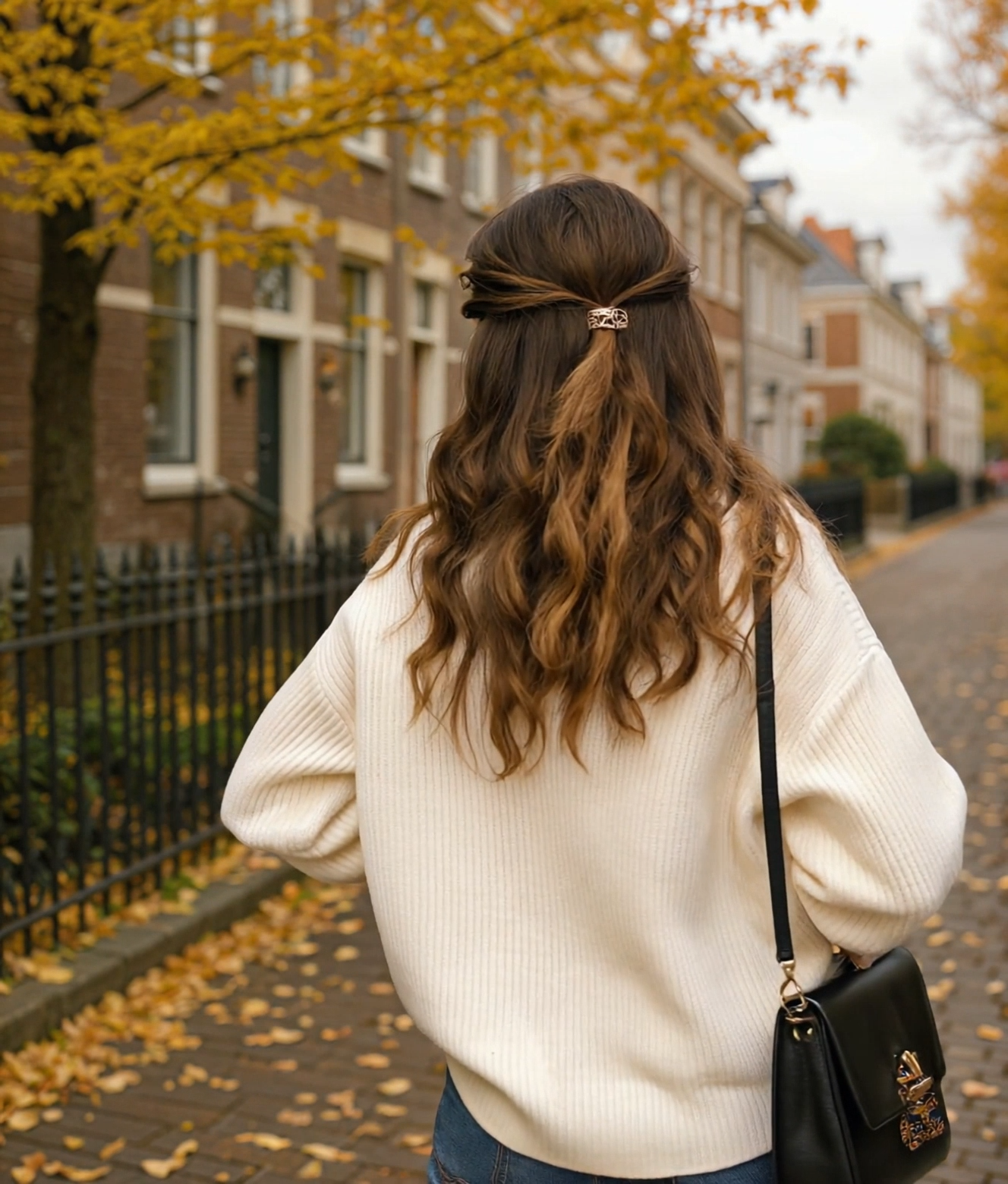 Ninthe | Stijlvolle Turtleneck Trui met Knopdetails voor Vrouwen